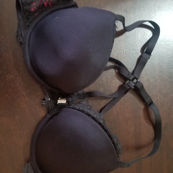 Lasenza 34d bra - Picture 4 of 5